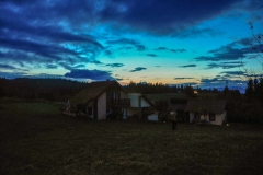 Na večeru do Begićeve vikendice stigli smo u sumrak