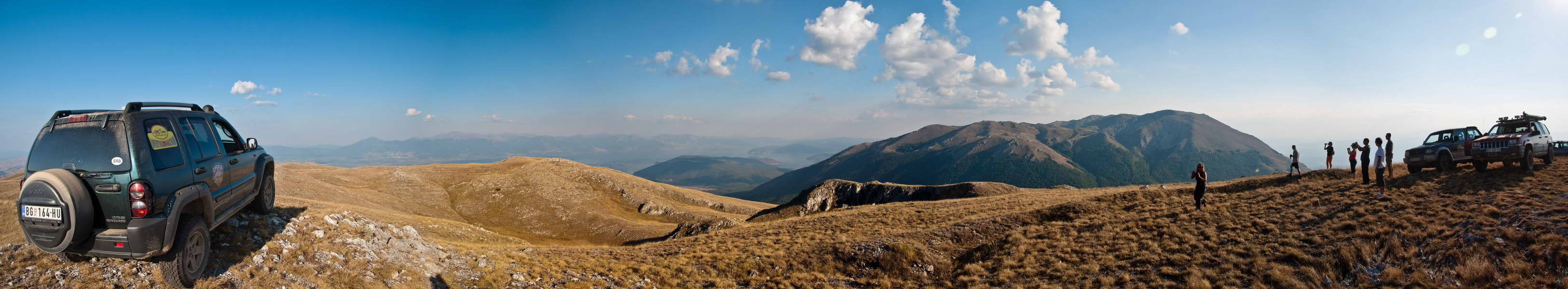 Vrh Lako Signoj, sa koga se vidi i Ohrid i Prespa