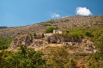 Manastir Zrze, u steni nad Pelagonijom