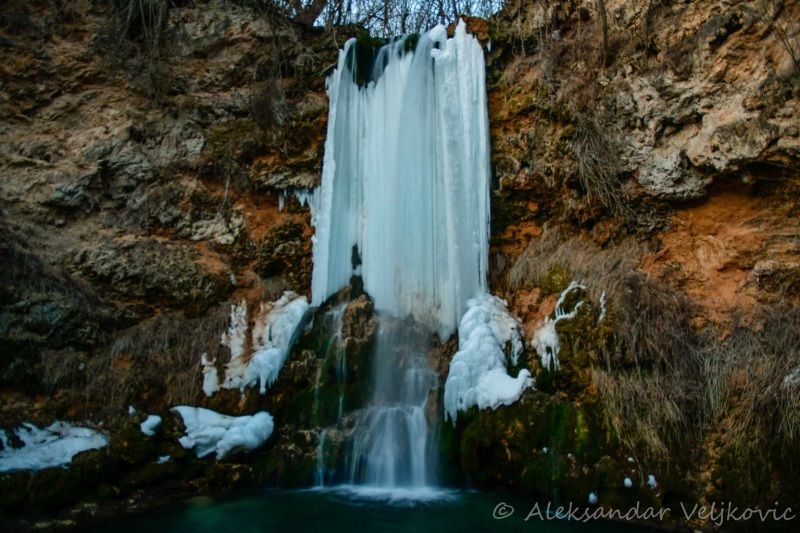 The frozen Lisine waterfall