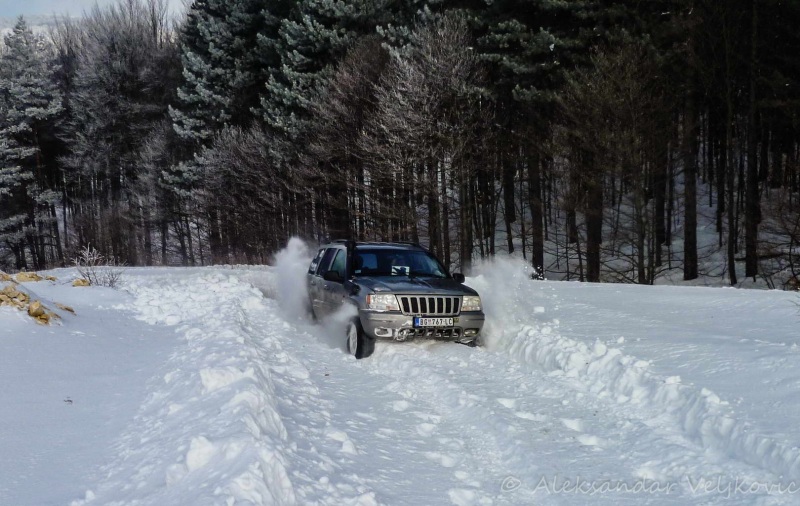 Spraying snow around