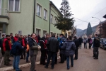 Okupljanje pred polazak u nedelju ujutro pred opštinom