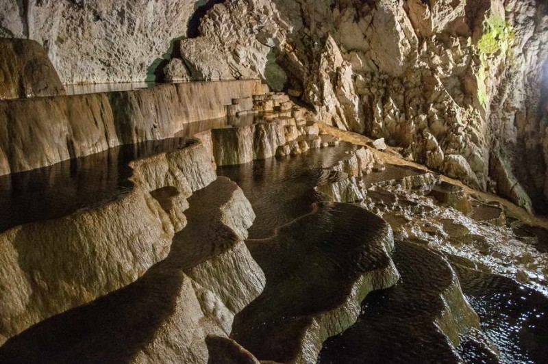 The main attraction of the Stopića cave